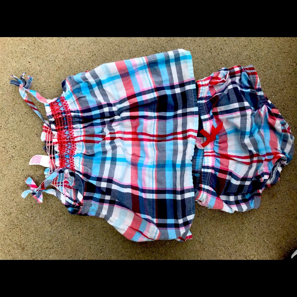 Girls Osh Kosh two piece set.